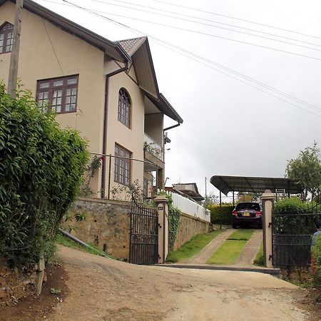 Perera Homestay Nuwara Eliya Bagian luar foto