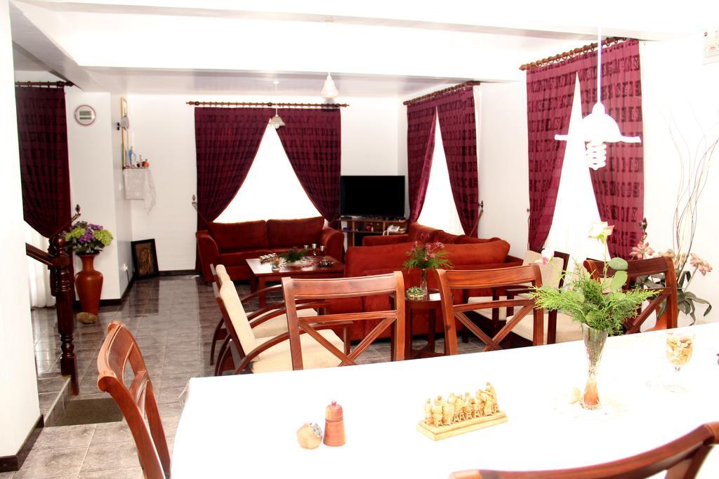 Perera Homestay Nuwara Eliya Bagian luar foto